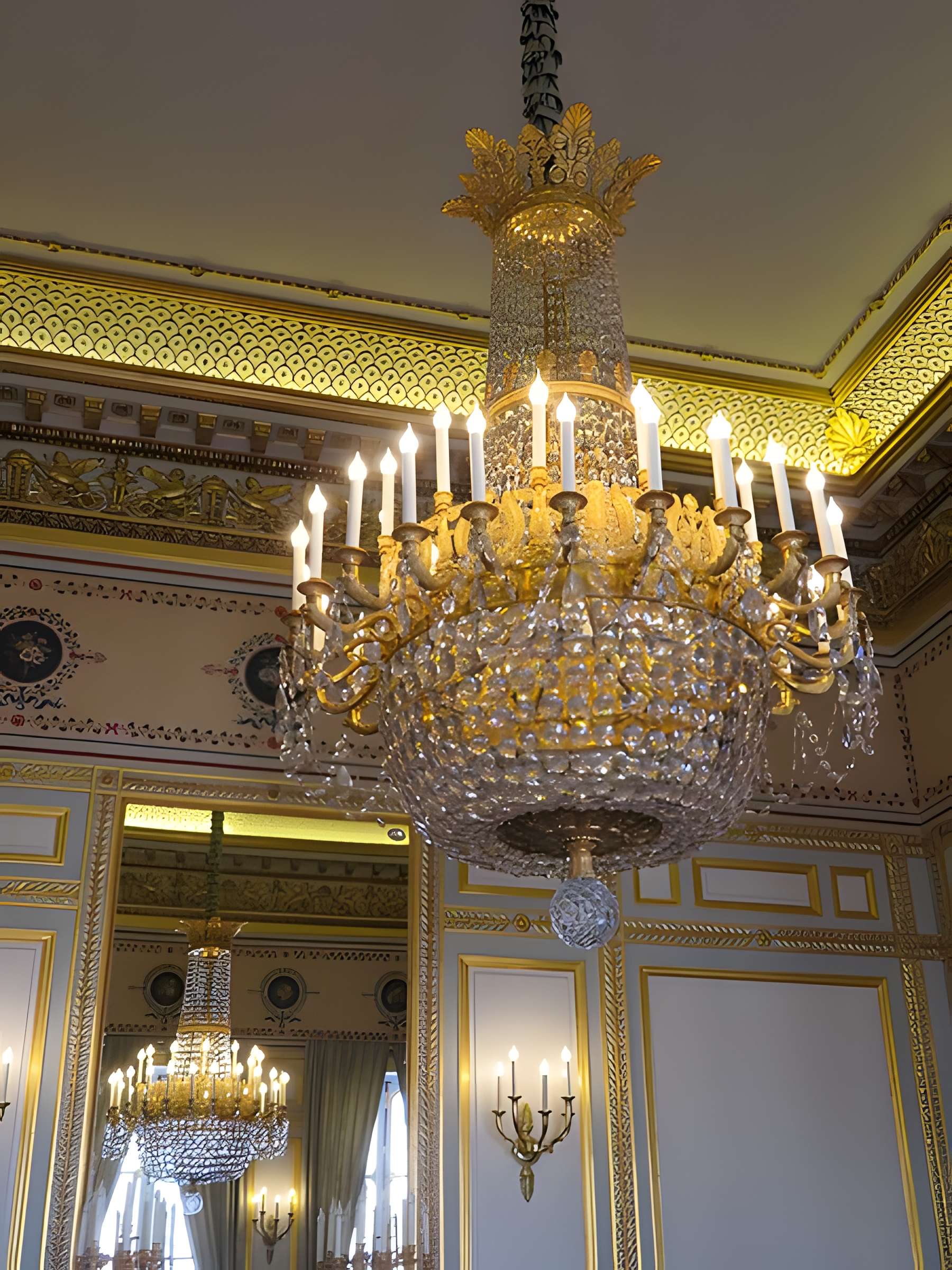 Domaine du Palais-Royal (ancien Palais Cardinal), comprenant Conseil d'Etat, Conseil Constitutionnel, Ministère de la Culture, théâtre de la Comédie Française