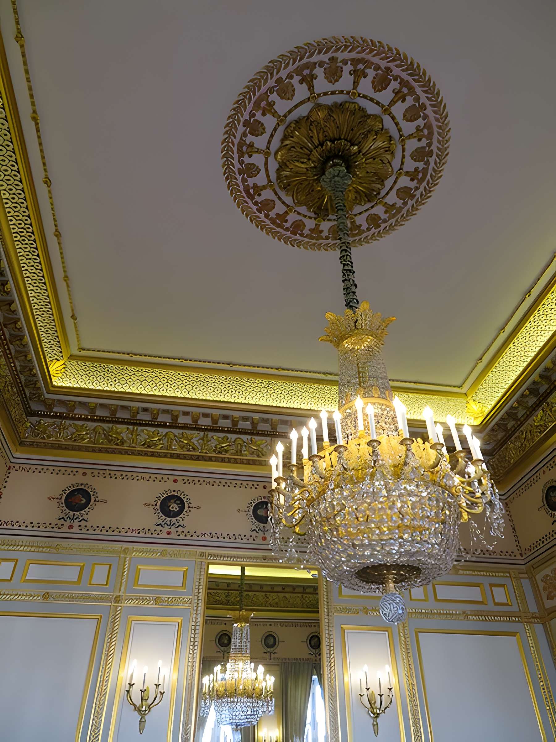 Domaine du Palais-Royal (ancien Palais Cardinal), comprenant Conseil d'Etat, Conseil Constitutionnel, Ministère de la Culture, théâtre de la Comédie Française