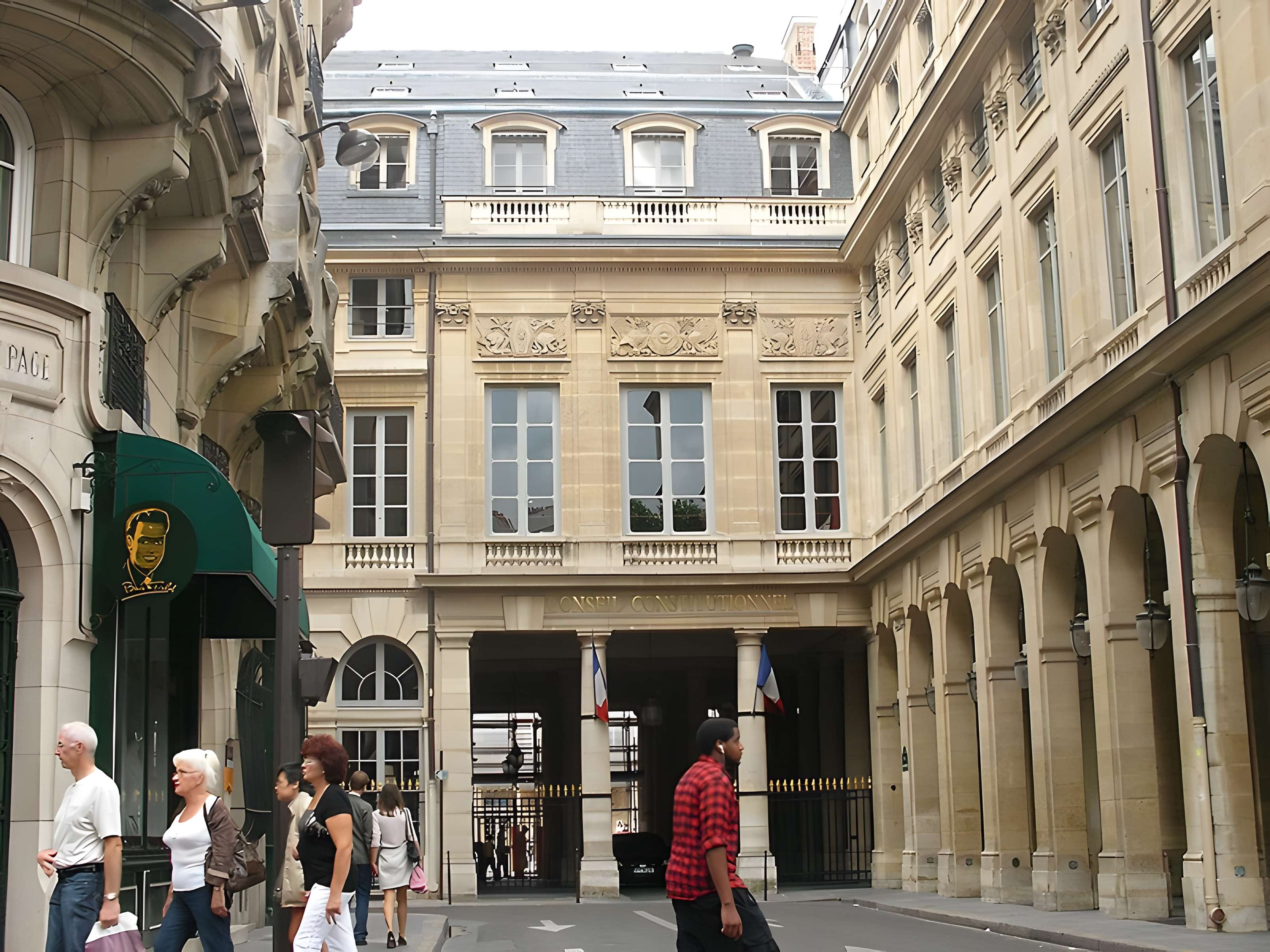 Domaine du Palais-Royal (ancien Palais Cardinal), comprenant Conseil d'Etat, Conseil Constitutionnel, Ministère de la Culture, théâtre de la Comédie Française