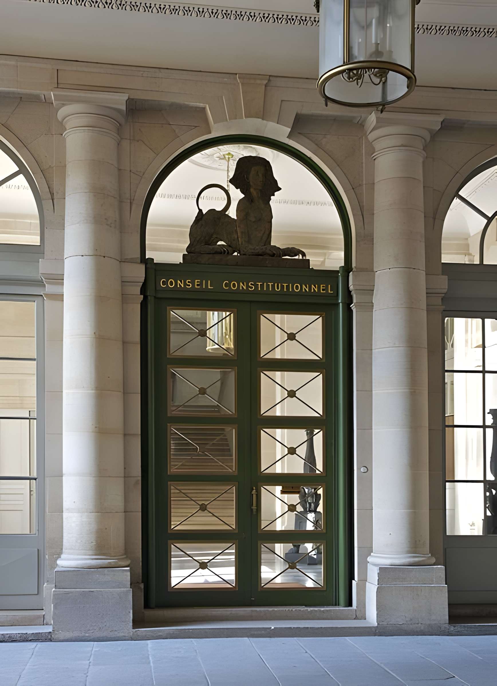 Domaine du Palais-Royal (ancien Palais Cardinal), comprenant Conseil d'Etat, Conseil Constitutionnel, Ministère de la Culture, théâtre de la Comédie Française