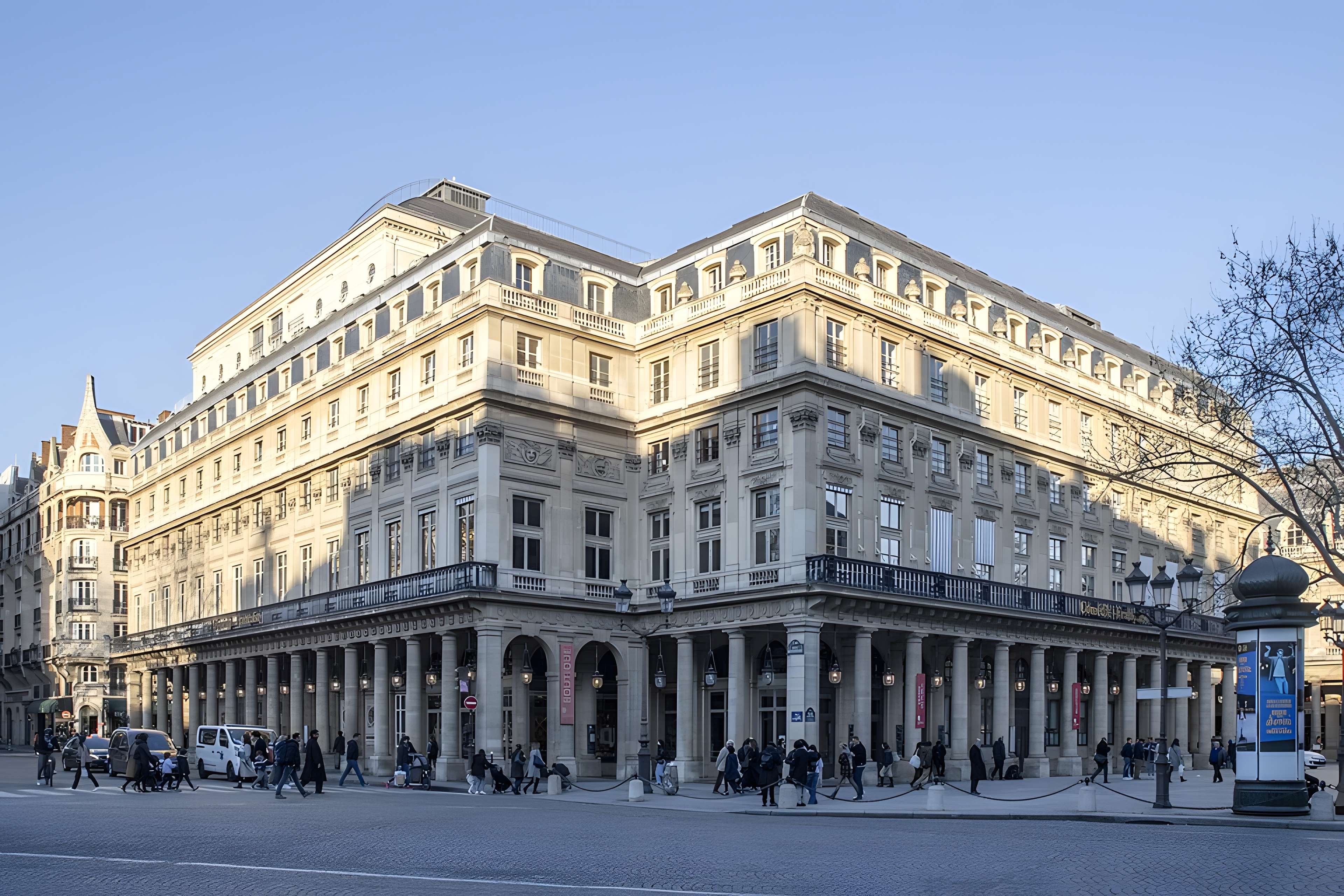Domaine du Palais-Royal (ancien Palais Cardinal), comprenant Conseil d'Etat, Conseil Constitutionnel, Ministère de la Culture, théâtre de la Comédie Française
