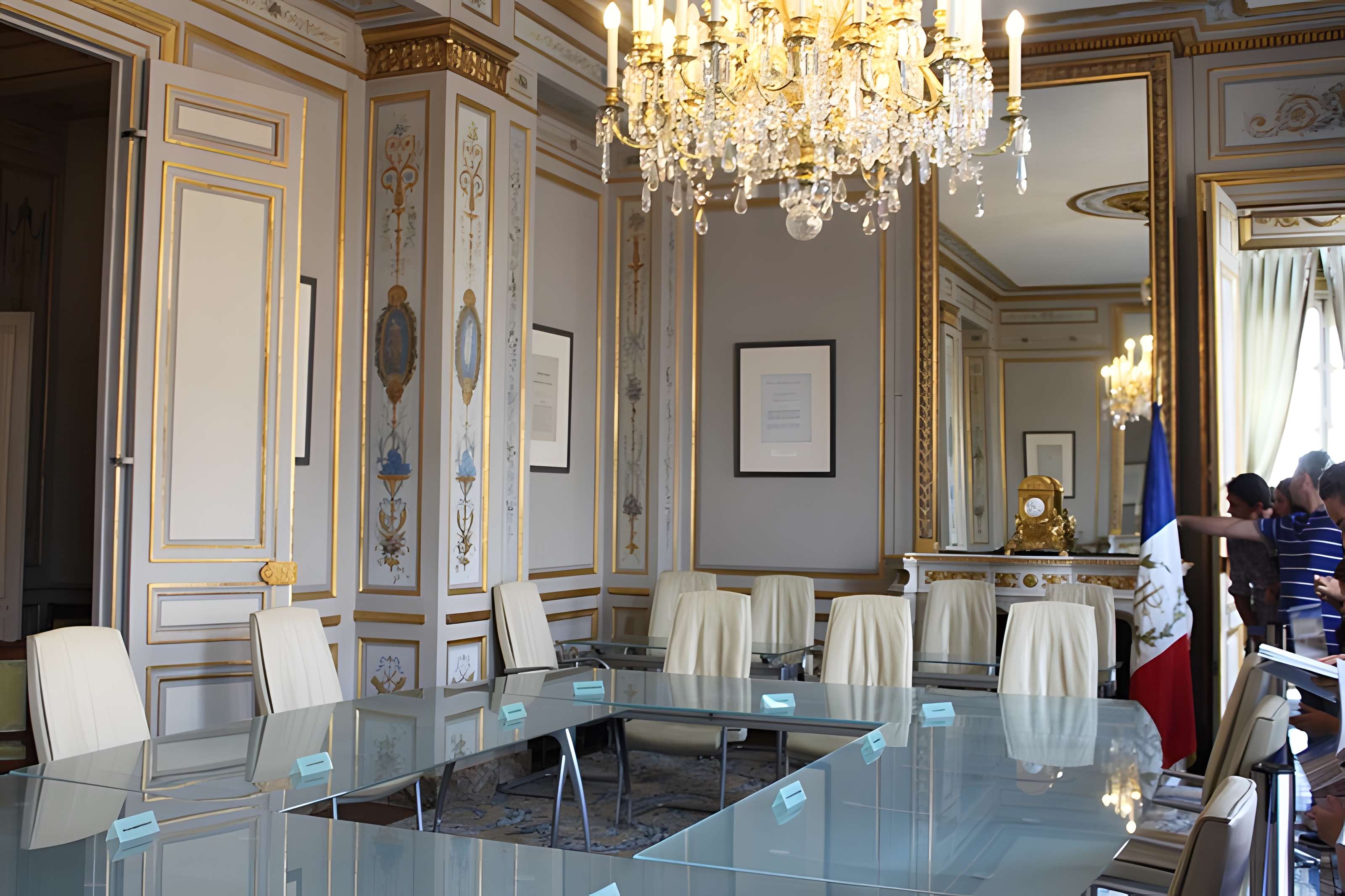 Domaine du Palais-Royal (ancien Palais Cardinal), comprenant Conseil d'Etat, Conseil Constitutionnel, Ministère de la Culture, théâtre de la Comédie Française