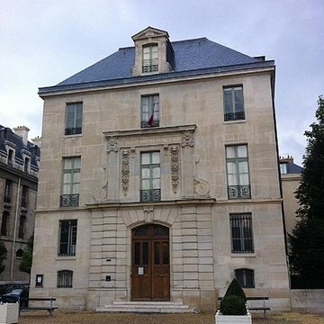 Pavillon de lArsenal, actuellement bibliothèque de lArsenal