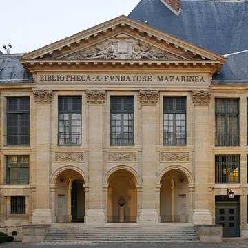 Palais de lInstitut ancien collège des Quatre-Nations