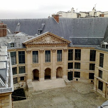 Palais de lInstitut ancien collège des Quatre-Nations