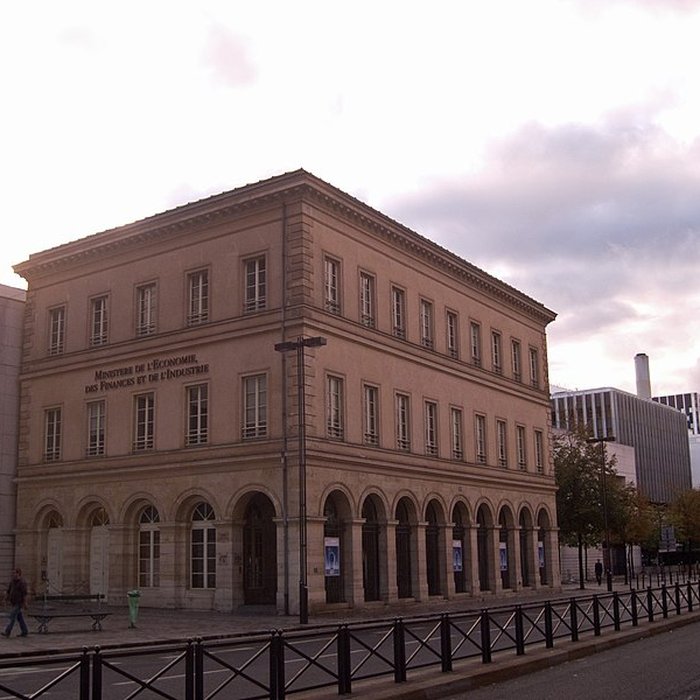 Photo de Pavillons de lancienne douane et de la Barrière deau