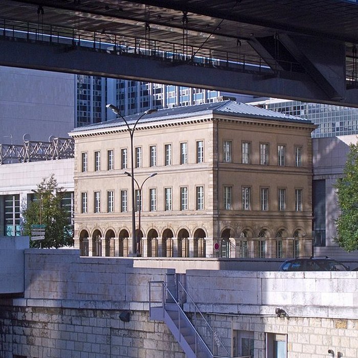 Photo de Pavillons de lancienne douane et de la Barrière deau