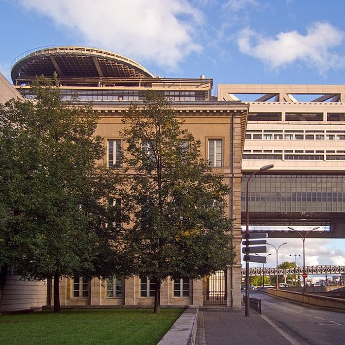 Photo de Pavillons de lancienne douane et de la Barrière deau