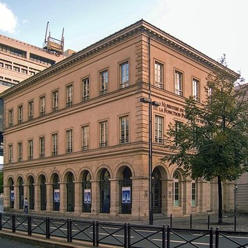 Pavillons de lancienne douane et de la Barrière deau