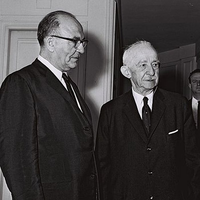 Photo de Anciens hôtels de Coëtlogon et dOrsigny, puis hôtel Bristol