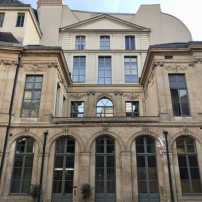 Photo de Hôtel de Fontpertuis à Paris