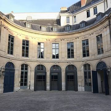 Hôtel de Fontpertuis à Paris