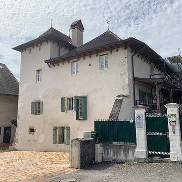 Château de la Tour à Grilly
