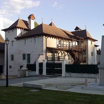 Château de la Tour à Grilly