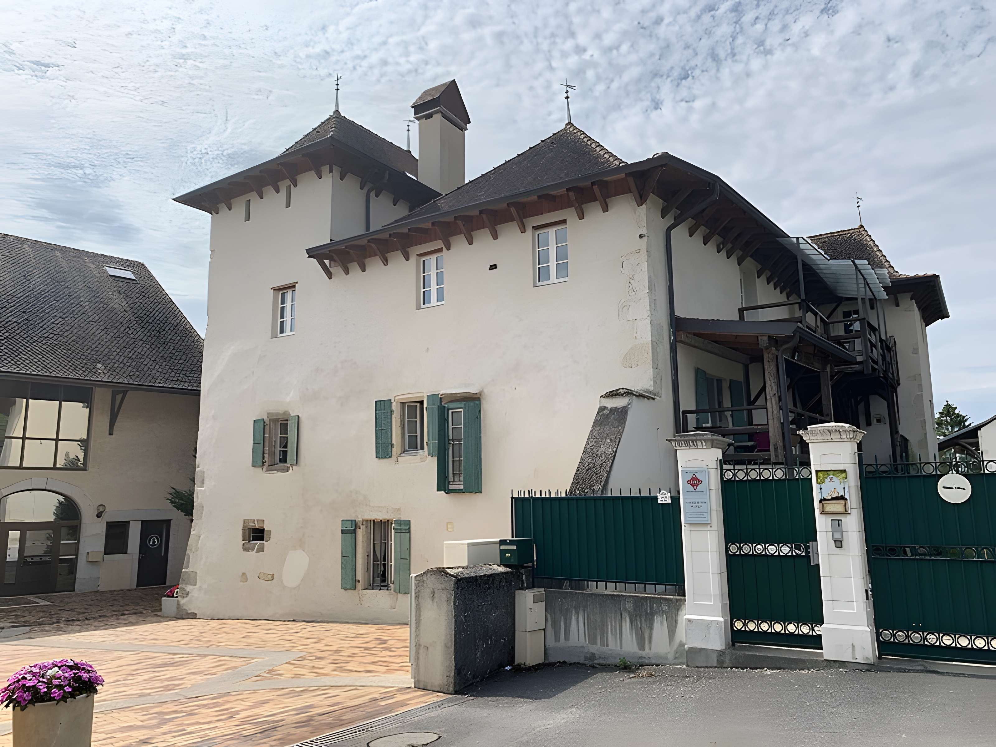 Château de la Tour à Grilly