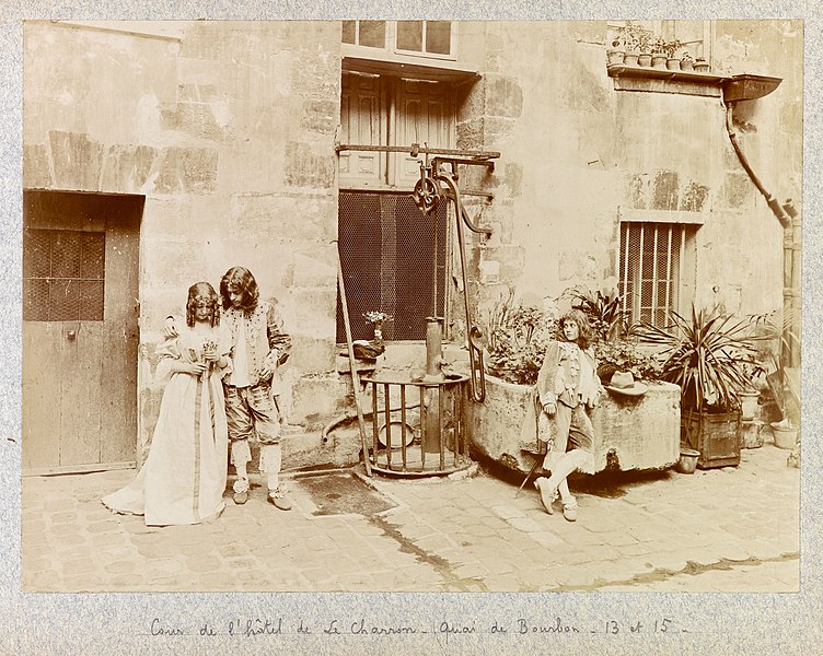 Ancien hôtel Le Charron ou de Vitry à Paris