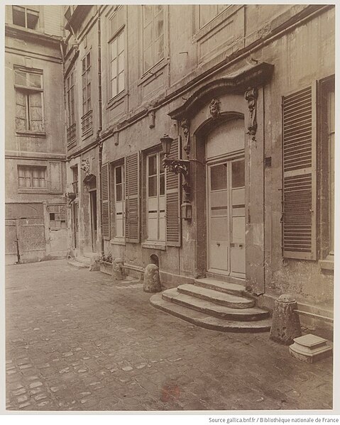 Ancien hôtel Le Charron ou de Vitry à Paris