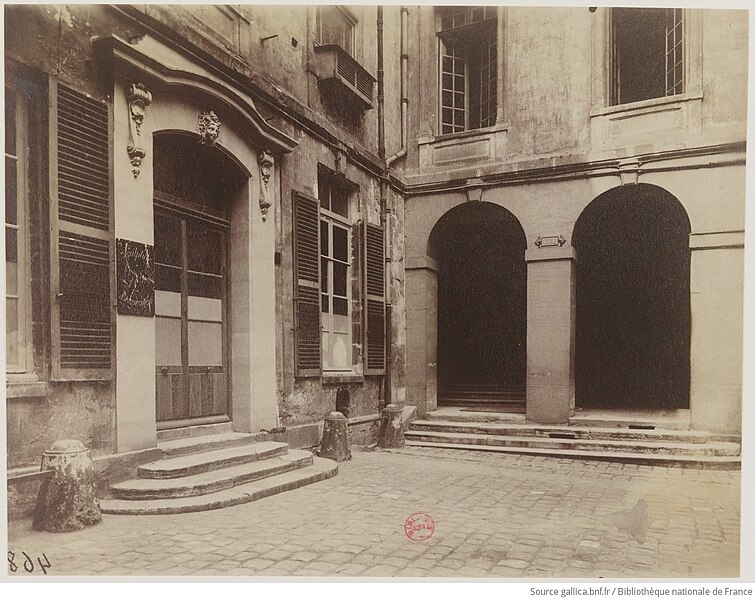 Ancien hôtel Le Charron ou de Vitry à Paris