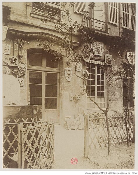 Ancien hôtel Le Charron ou de Vitry à Paris