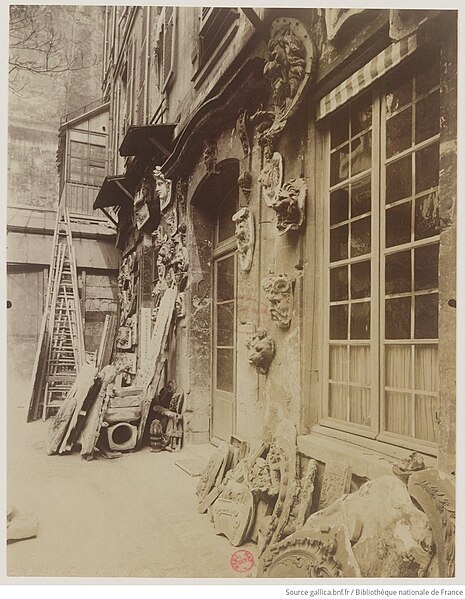 Ancien hôtel Le Charron ou de Vitry à Paris