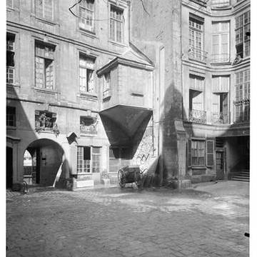 Ancien hôtel Le Charron ou de Vitry à Paris