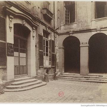 Ancien hôtel Le Charron ou de Vitry à Paris