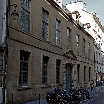 Hôtel de Bondeville - Paris 3éme