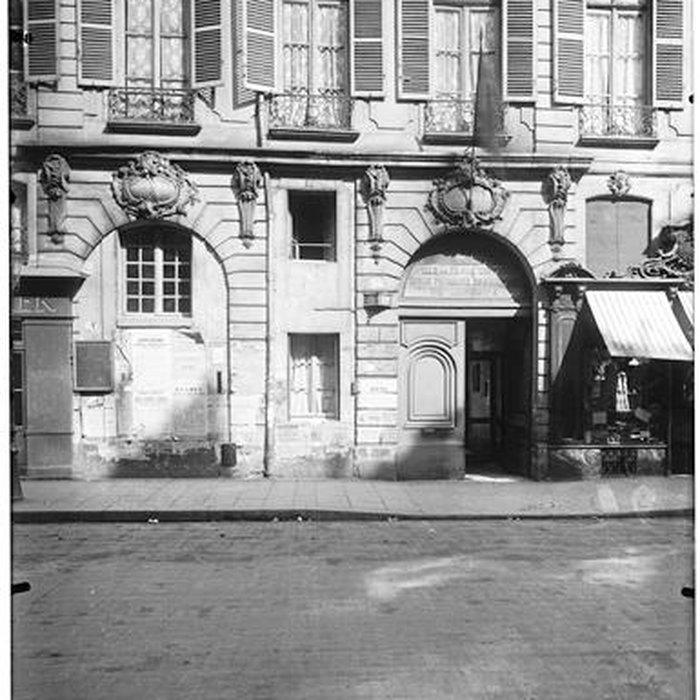 Photo de Hôtel de Gourgues - Paris 3éme