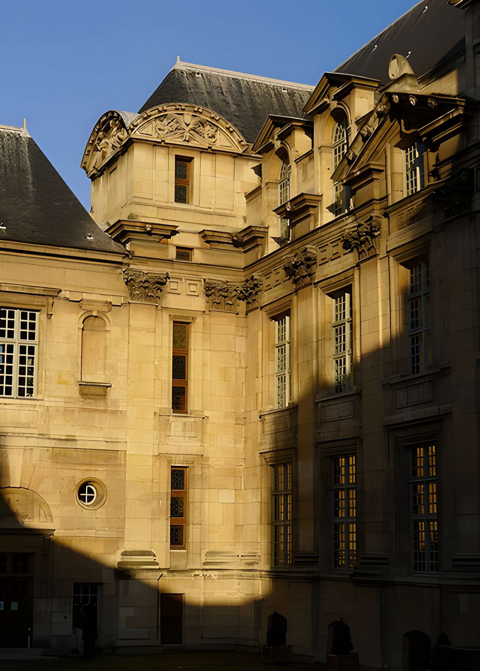Hôtel d'Angoulême Lamoignon à Paris 