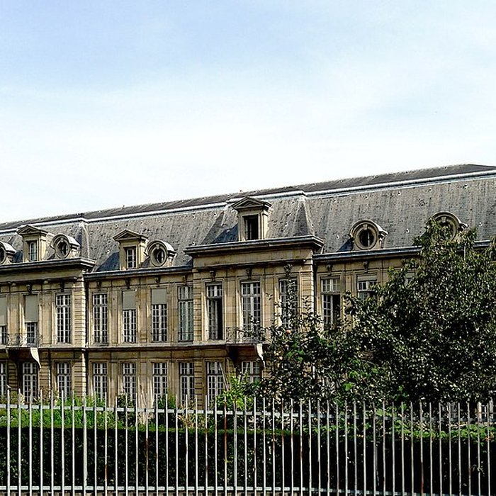 Photo de Hôtel dAumont à Paris