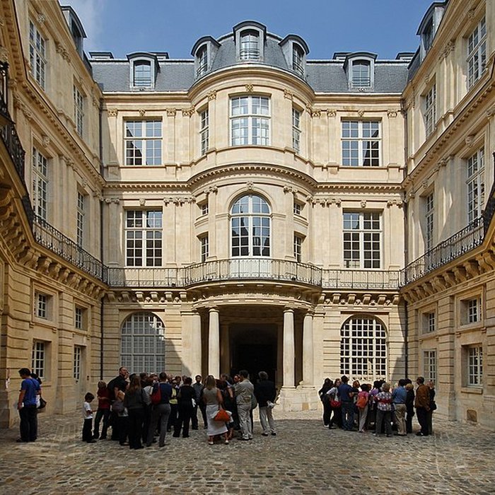 Photo de Hôtel de Beauvais, actuellement Cour Administrative dAppel de Paris