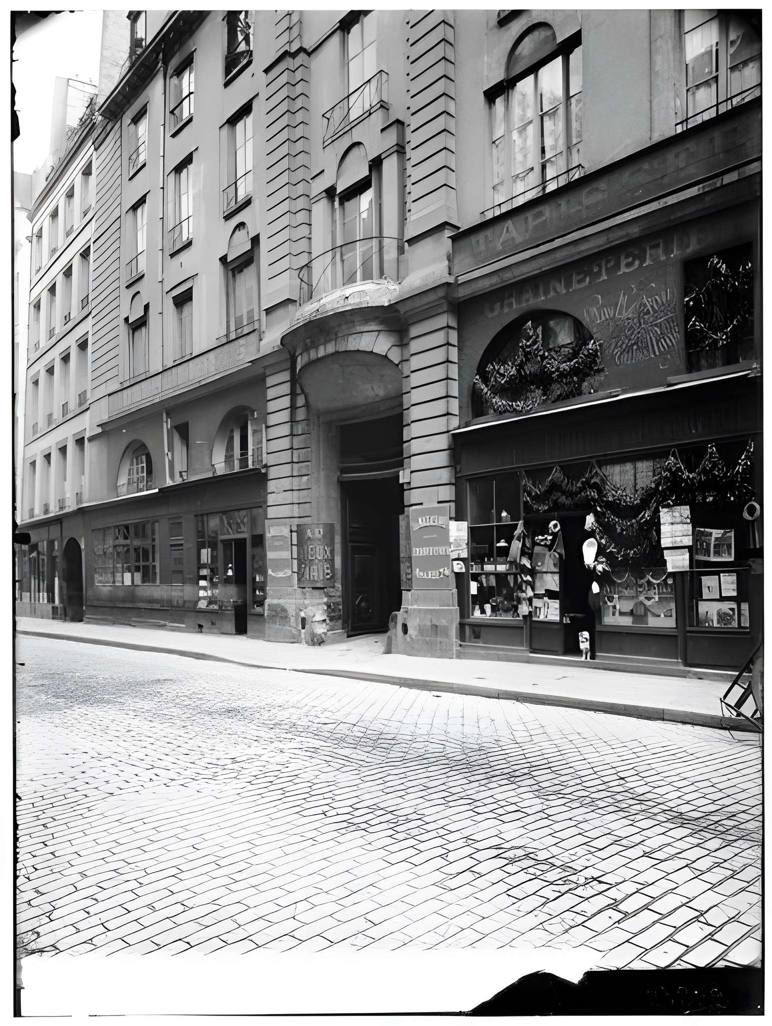Hôtel de Beauvais, actuellement Cour Administrative d'Appel de Paris