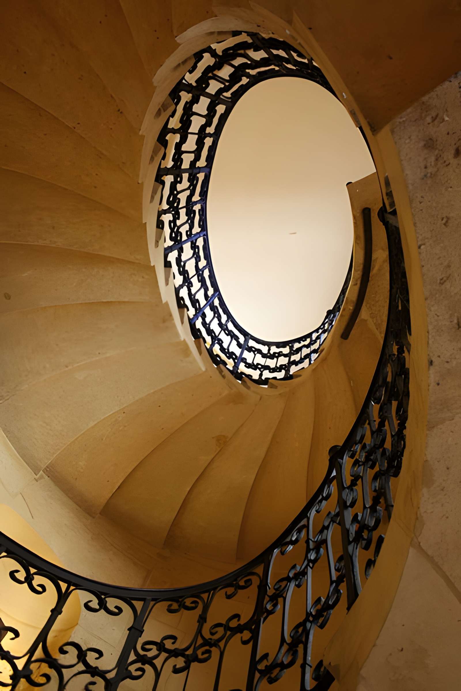 Hôtel de Beauvais, actuellement Cour Administrative d'Appel de Paris