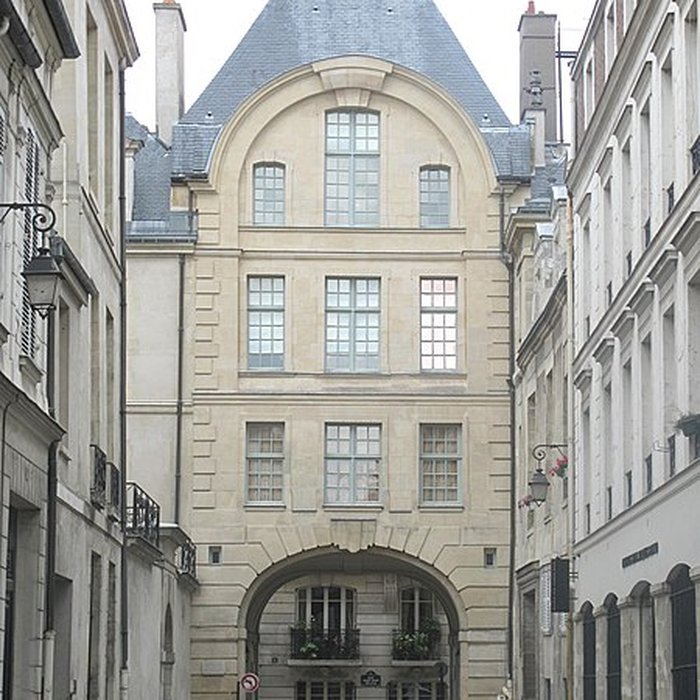 Photo de Hôtel de Bretonvilliers à Paris