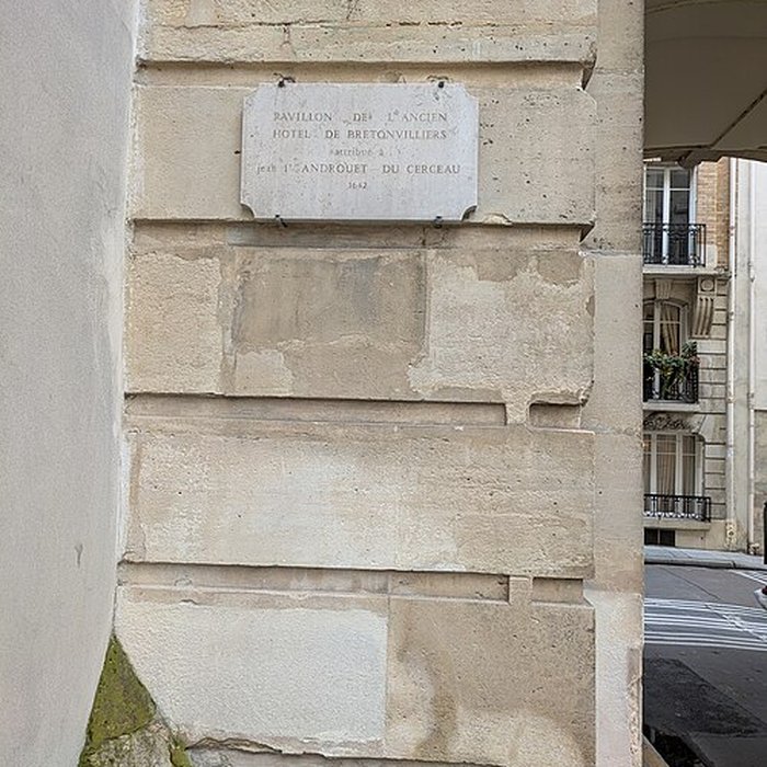 Photo de Hôtel de Bretonvilliers à Paris