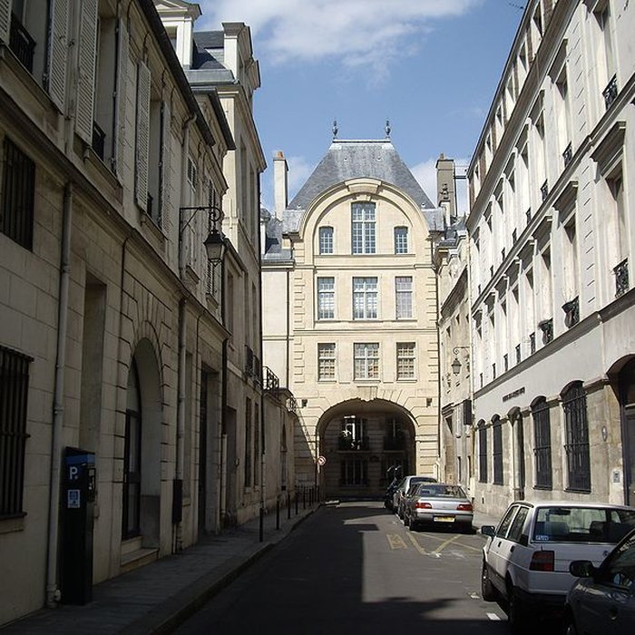 Photo de Hôtel de Bretonvilliers à Paris