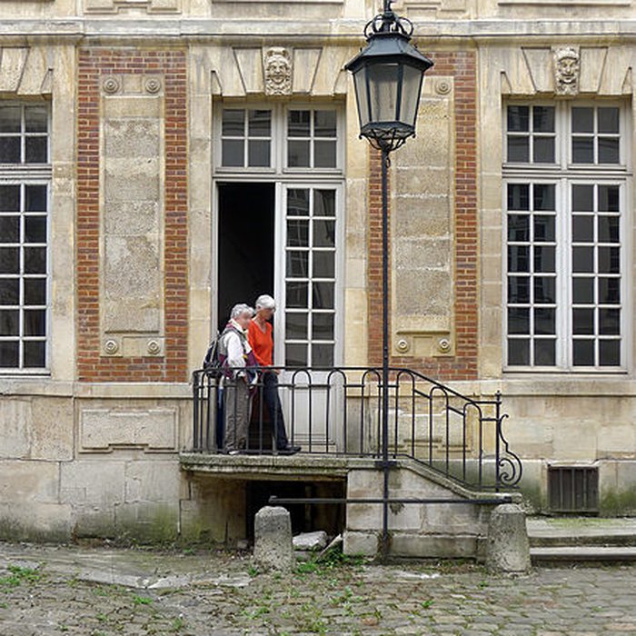 Photo de Hôtel de Chalon-Luxembourg à Paris