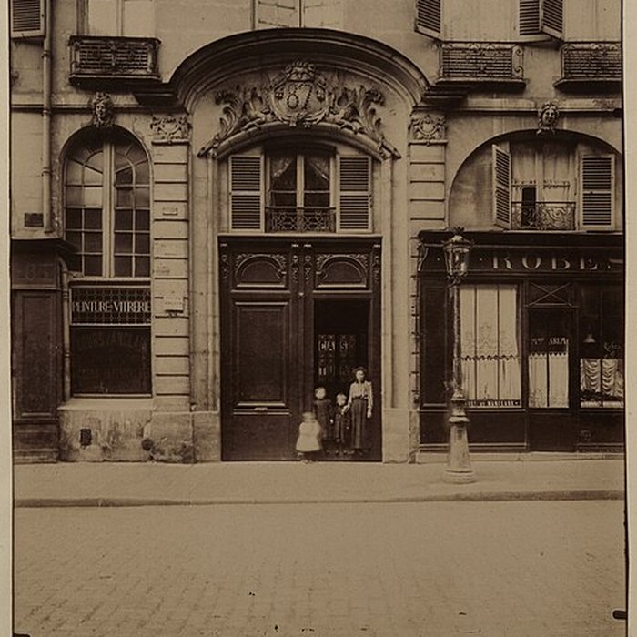 Photo de Hôtel de Clermont-Tonnerre, place des Vosges à Paris