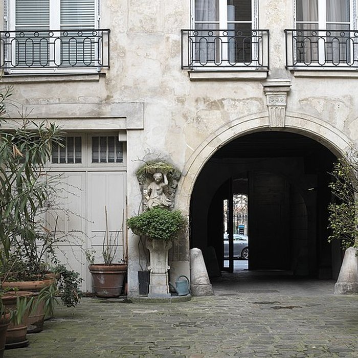 Photo de Hôtel de Clermont-Tonnerre, place des Vosges à Paris