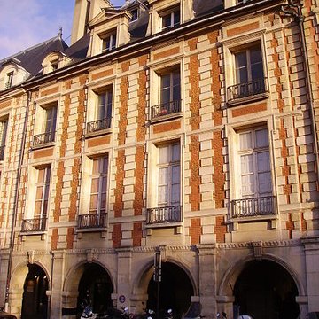 Hôtel de Clermont-Tonnerre, place des Vosges à Paris