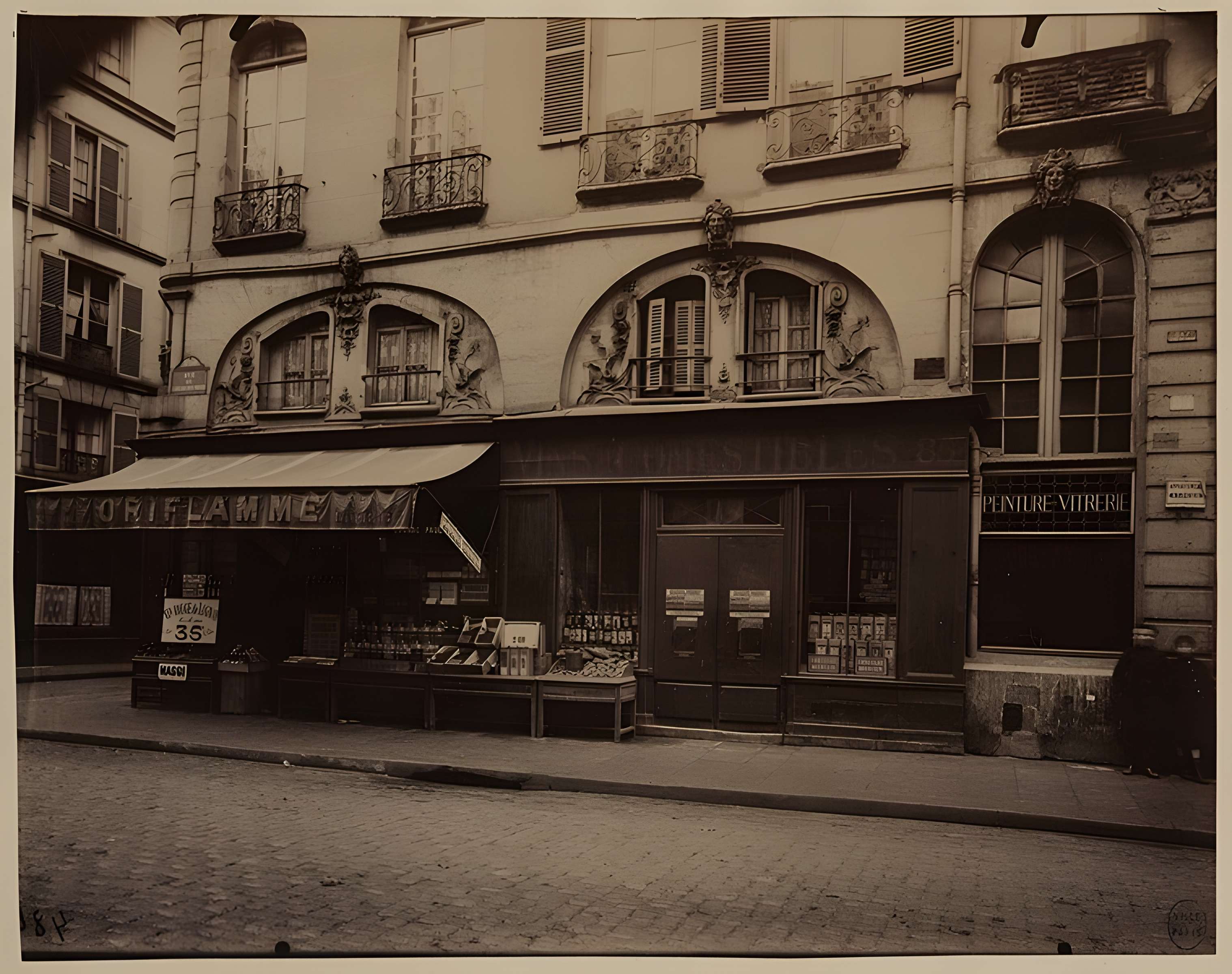 Hôtel de Clermont-Tonnerre, place des Vosges à Paris