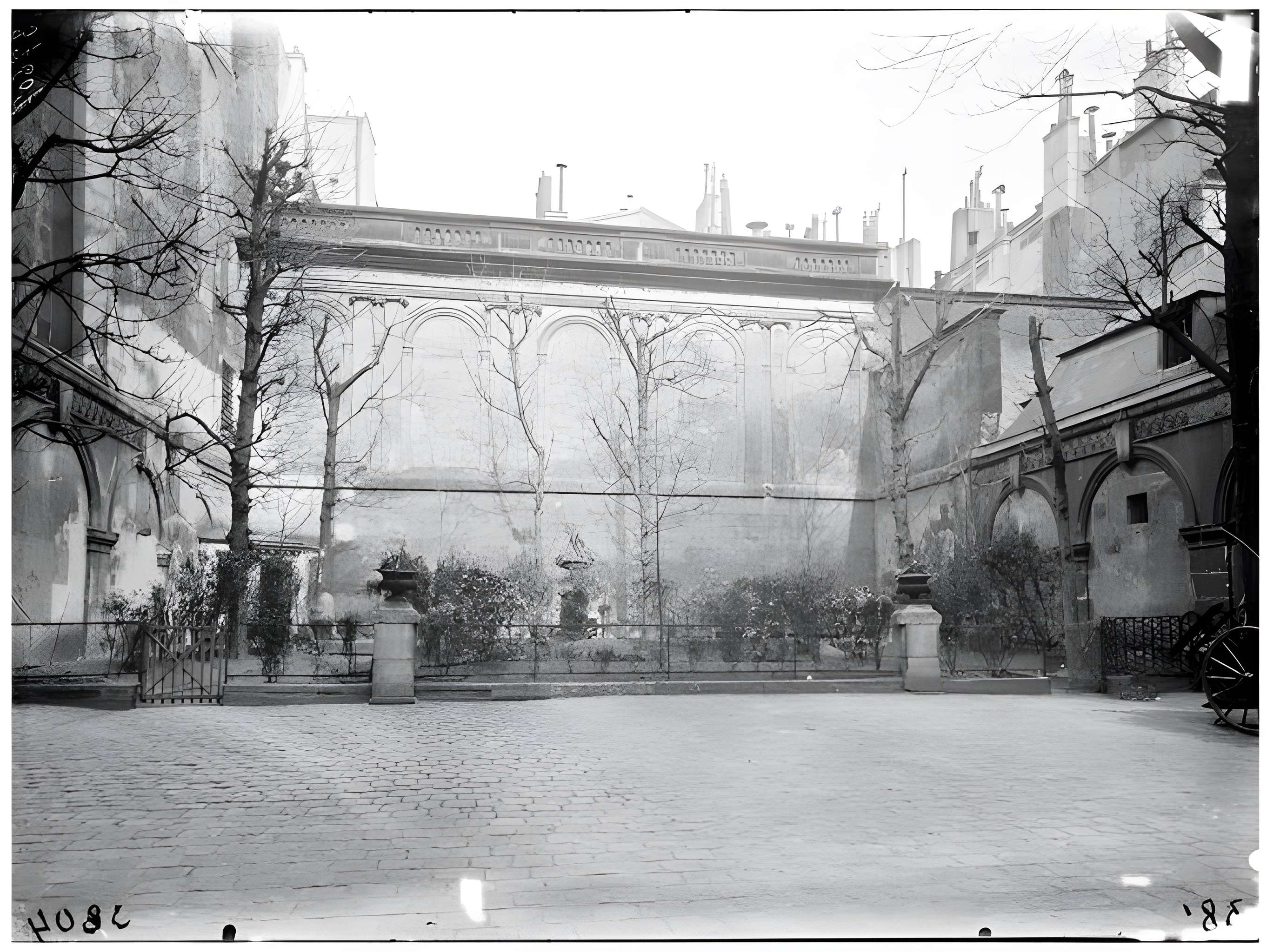 Hôtel de Comans d'Astry - Paris 4ème