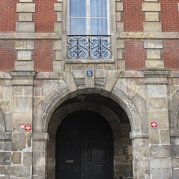 Hôtel de la Salle  ou hôtel Castelnau ou hôtel de Rotrou