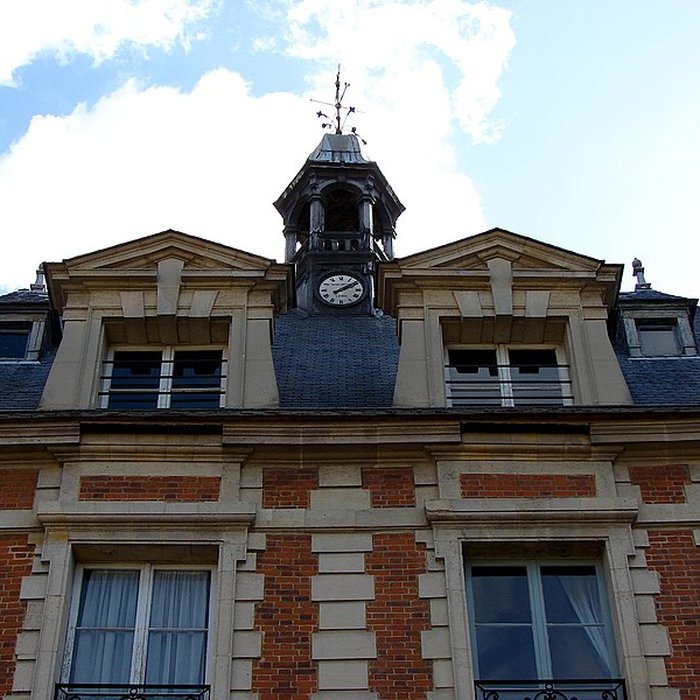 Photo de Hôtel de Ribault ou de Langres  voir aussi : Synagogue, 21 rue des Tournelles