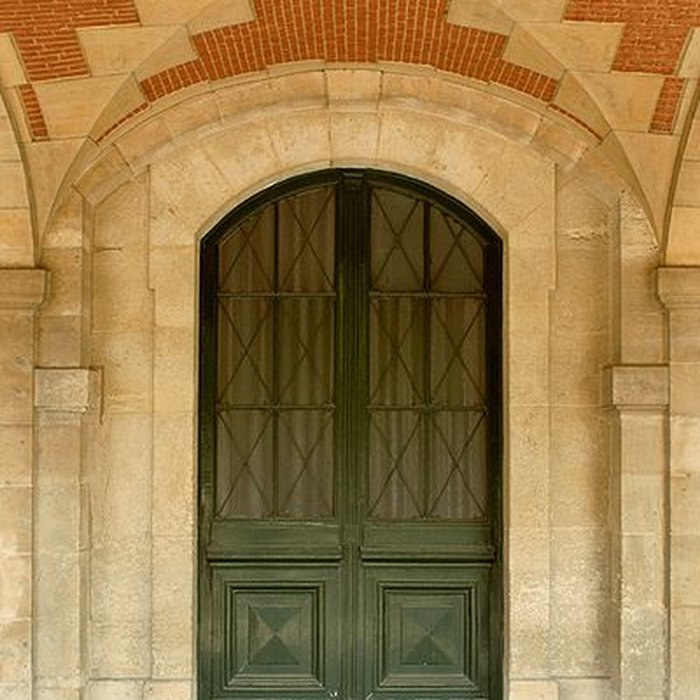 Photo de Hôtel de Ribault ou de Langres  voir aussi : Synagogue, 21 rue des Tournelles