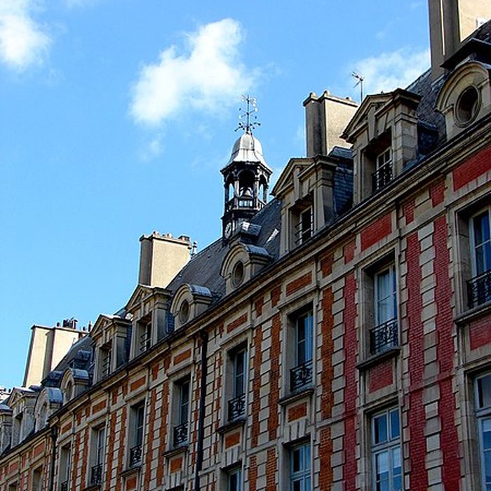 Photo de Hôtel de Ribault ou de Langres  voir aussi : Synagogue, 21 rue des Tournelles
