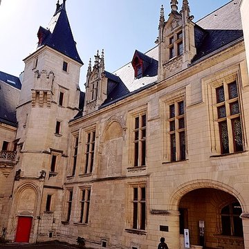 Hôtel des archevêques de Sens à Paris