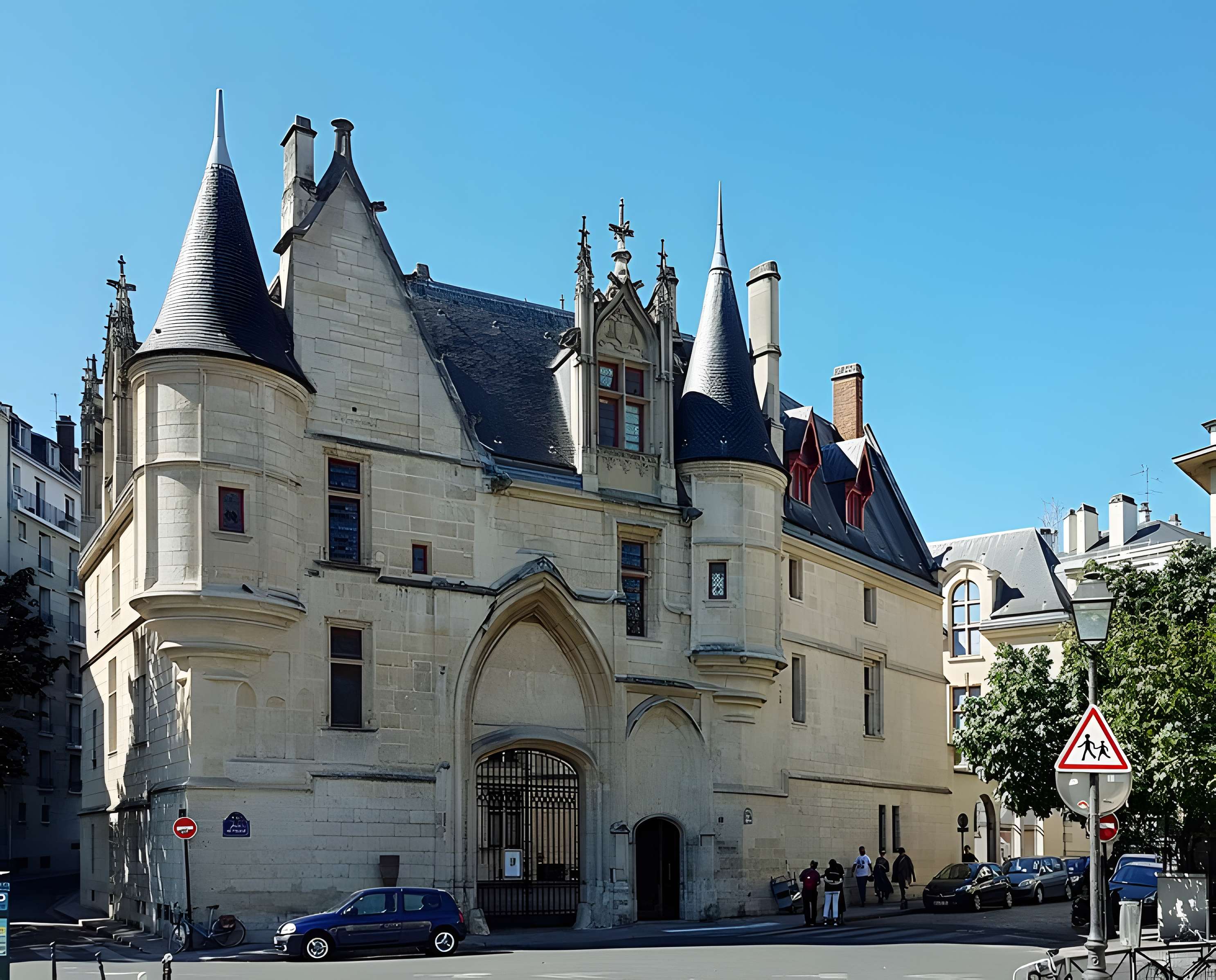 Hôtel des archevêques de Sens à Paris