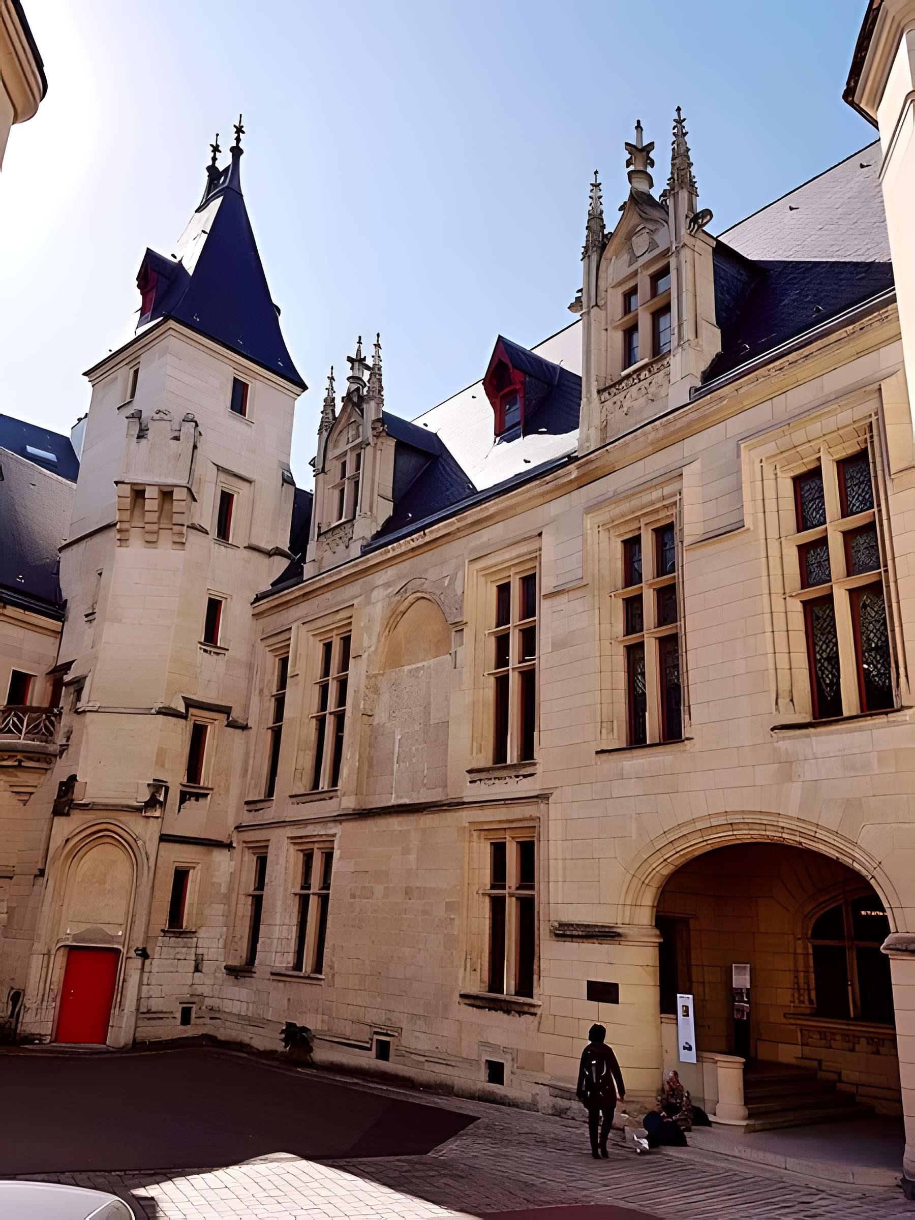 Hôtel des archevêques de Sens à Paris