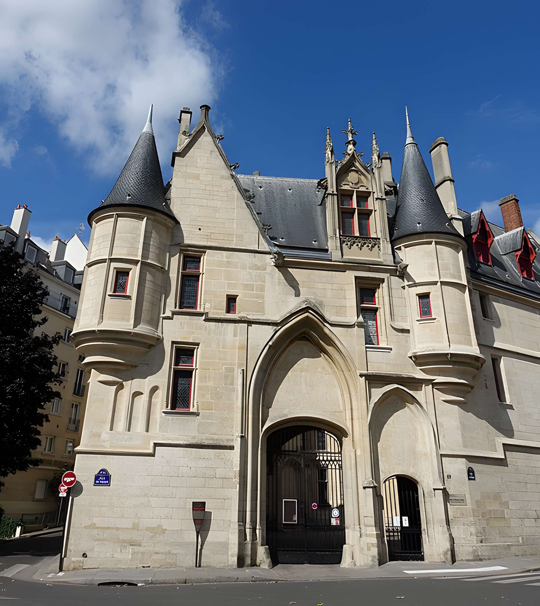 Hôtel des archevêques de Sens à Paris